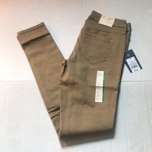 NWT Universal Thread size 00 mid rise tan skinny jeans